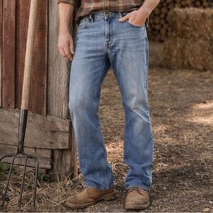 Wrangler Men’s 34x32 Relaxed Bootcut Jeans Mid Wash Preloved